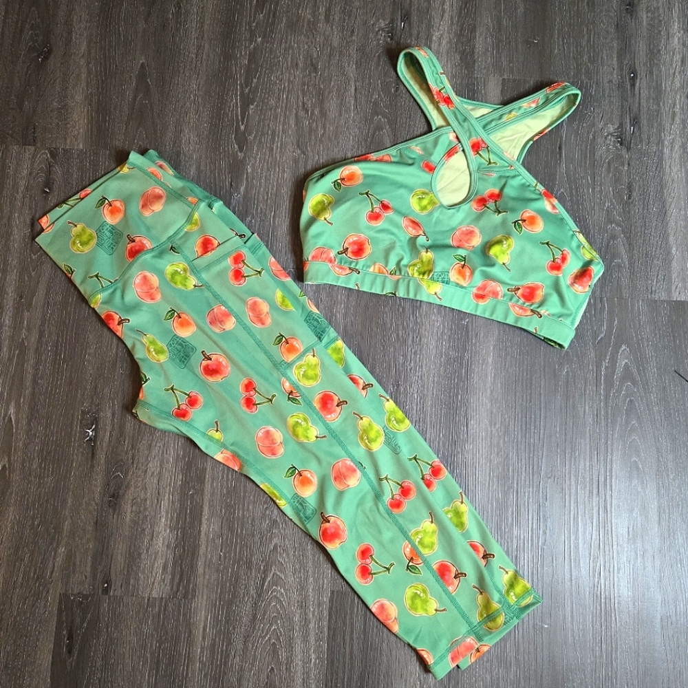 Iron Yokai Fruits Activewear Set L/XL Animal Crossing Inspired